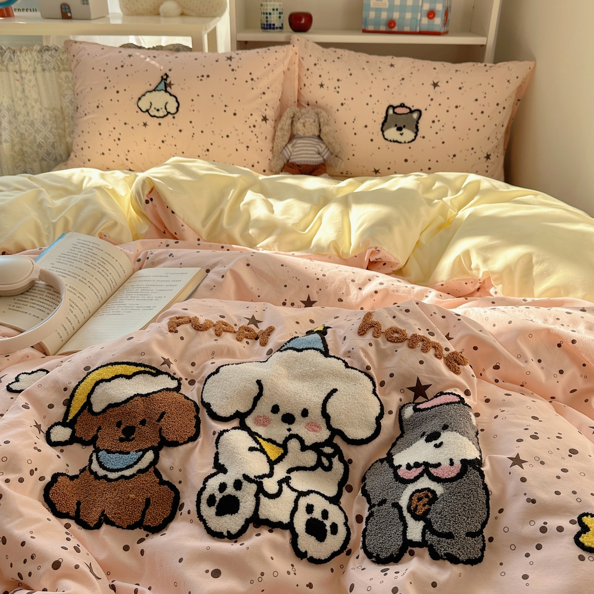 91家纺网 家纺一手货源 找家纺 贝扬思家纺 2026新款超软糯可爱系毛巾绣四件套系列 真诚小狗