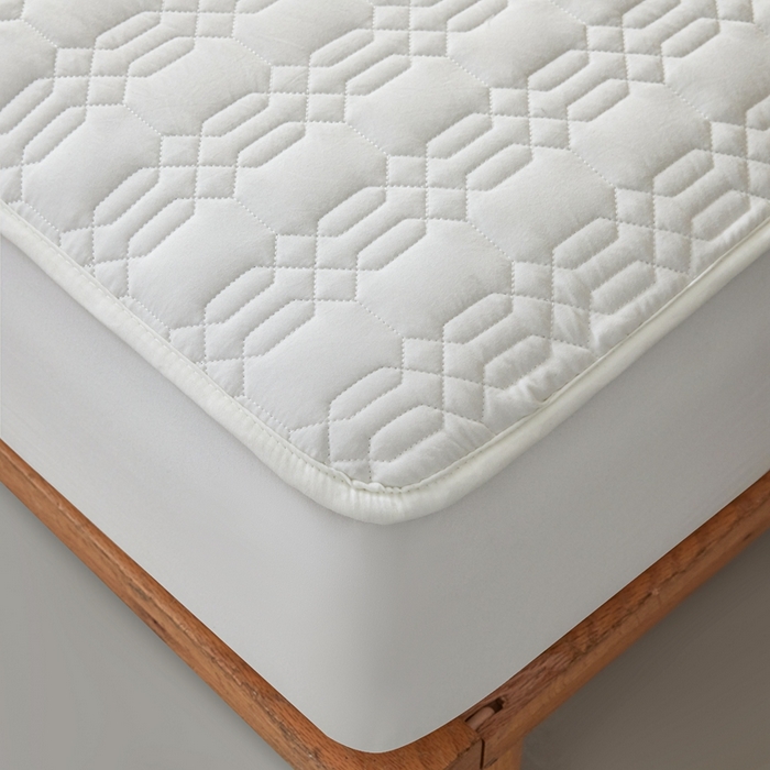 91家纺网 家纺一手货源 找家纺 邵依家纺 2026新款原棉防水床笠系列 菱格本白