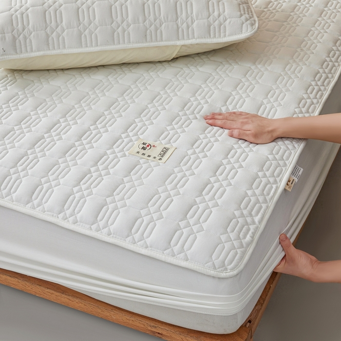 91家纺网 家纺一手货源 找家纺 邵依家纺 2026新款原棉防水床笠系列 菱格本白