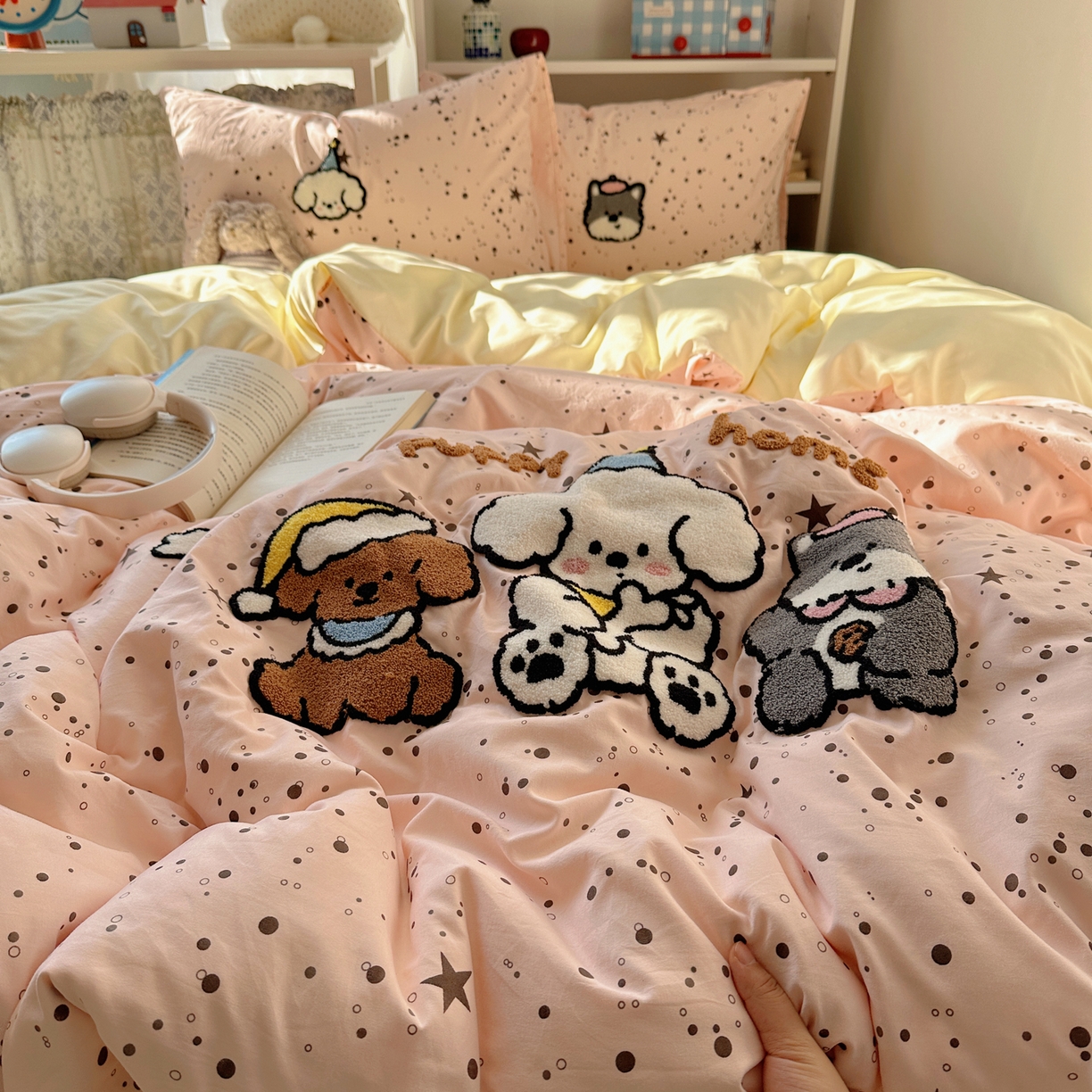 91家纺网 家纺一手货源 找家纺 贝扬思家纺 2026新款超软糯可爱系毛巾绣四件套系列 真诚小狗