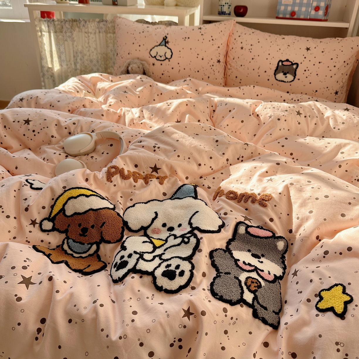 91家纺网 家纺一手货源 找家纺 贝扬思家纺 2026新款超软糯可爱系毛巾绣四件套系列 真诚小狗