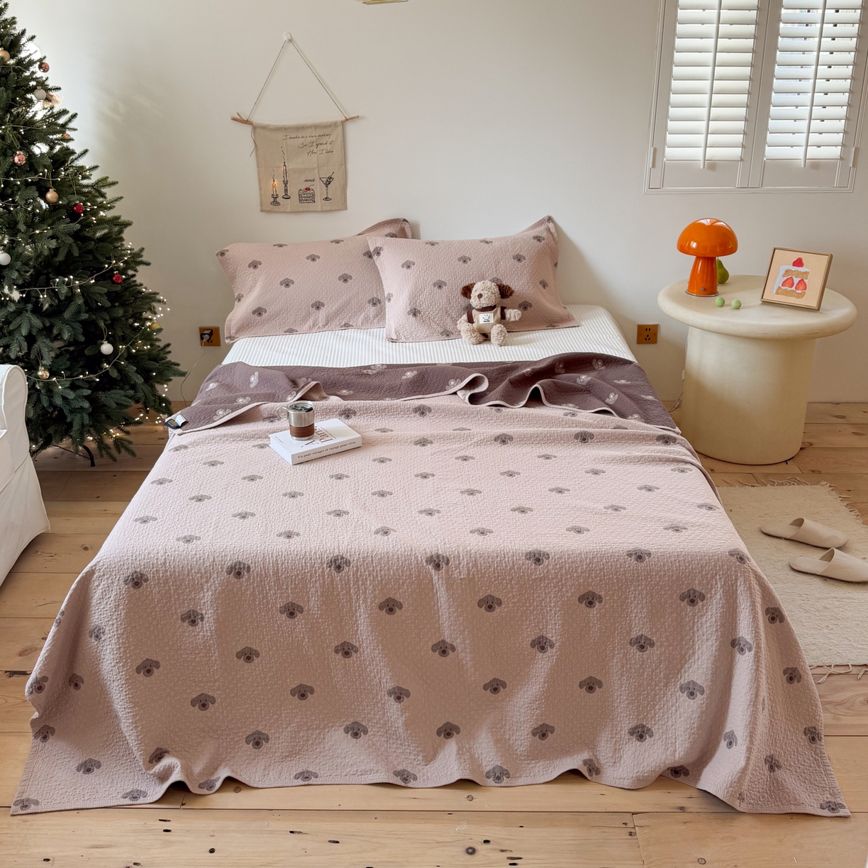 91家纺网 家纺一手货源 找家纺 沐瑟家纺 2026新款纯棉四层纱布枕巾-叮叮狗和浅跳兔 叮叮狗-粉色