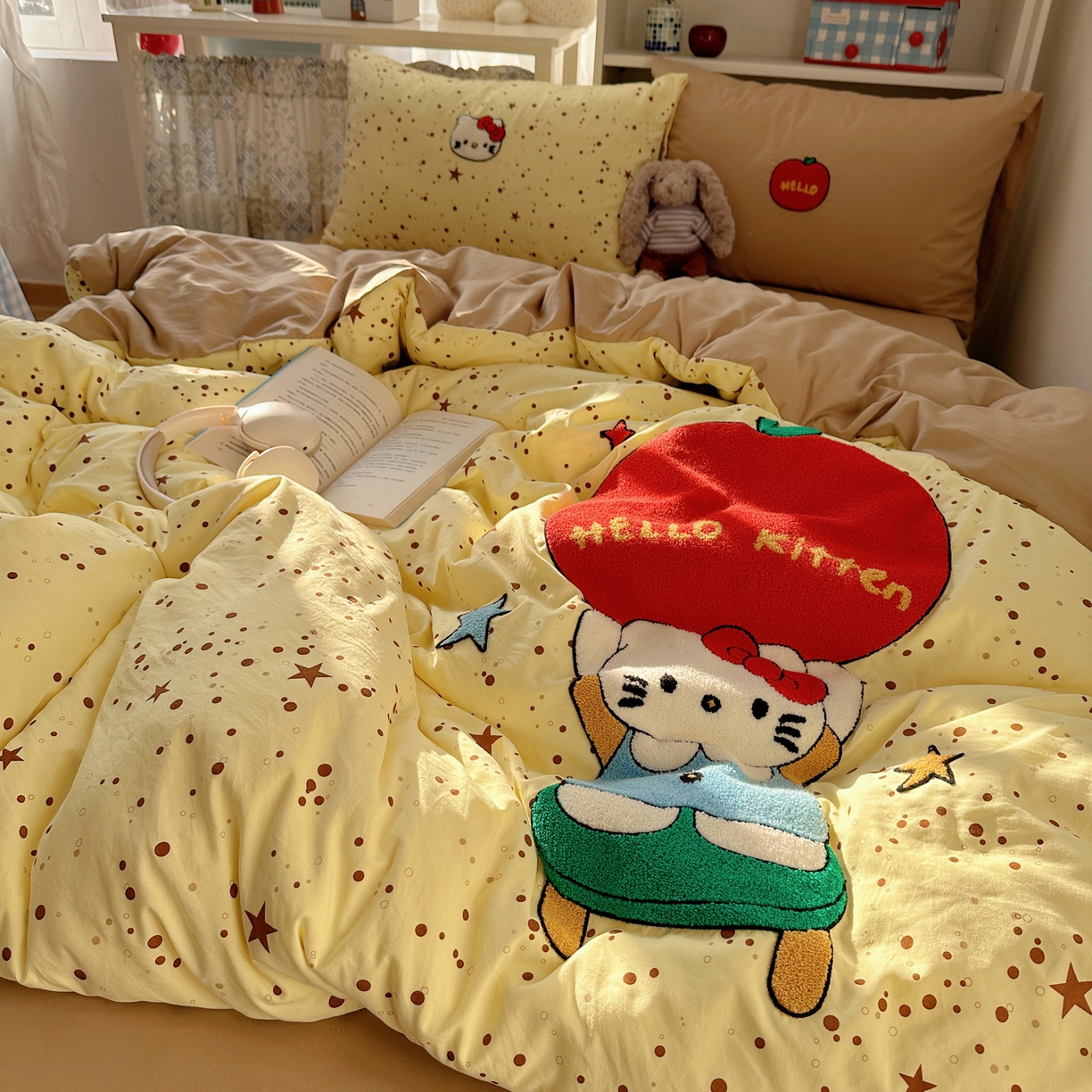 91家纺网 家纺一手货源 找家纺 贝扬思家纺 2026新款超软糯可爱系毛巾绣四件套系列 apple猫