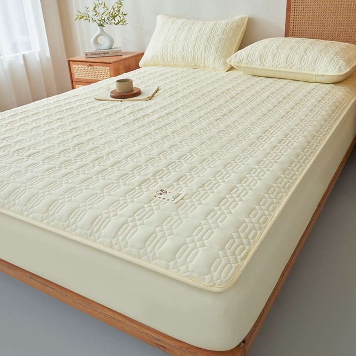 91家纺网 家纺一手货源 找家纺 邵依家纺 2026新款原棉防水床笠系列 菱格豆青