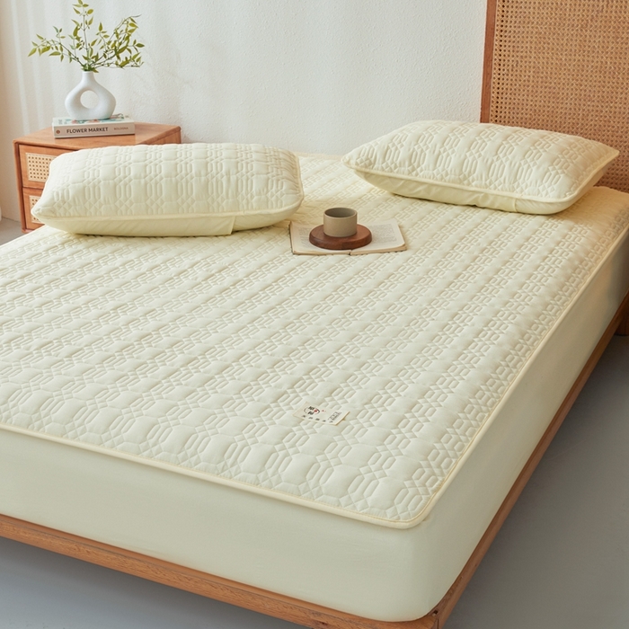 91家纺网 家纺一手货源 找家纺 邵依家纺 2026新款原棉防水床笠系列 菱格豆青