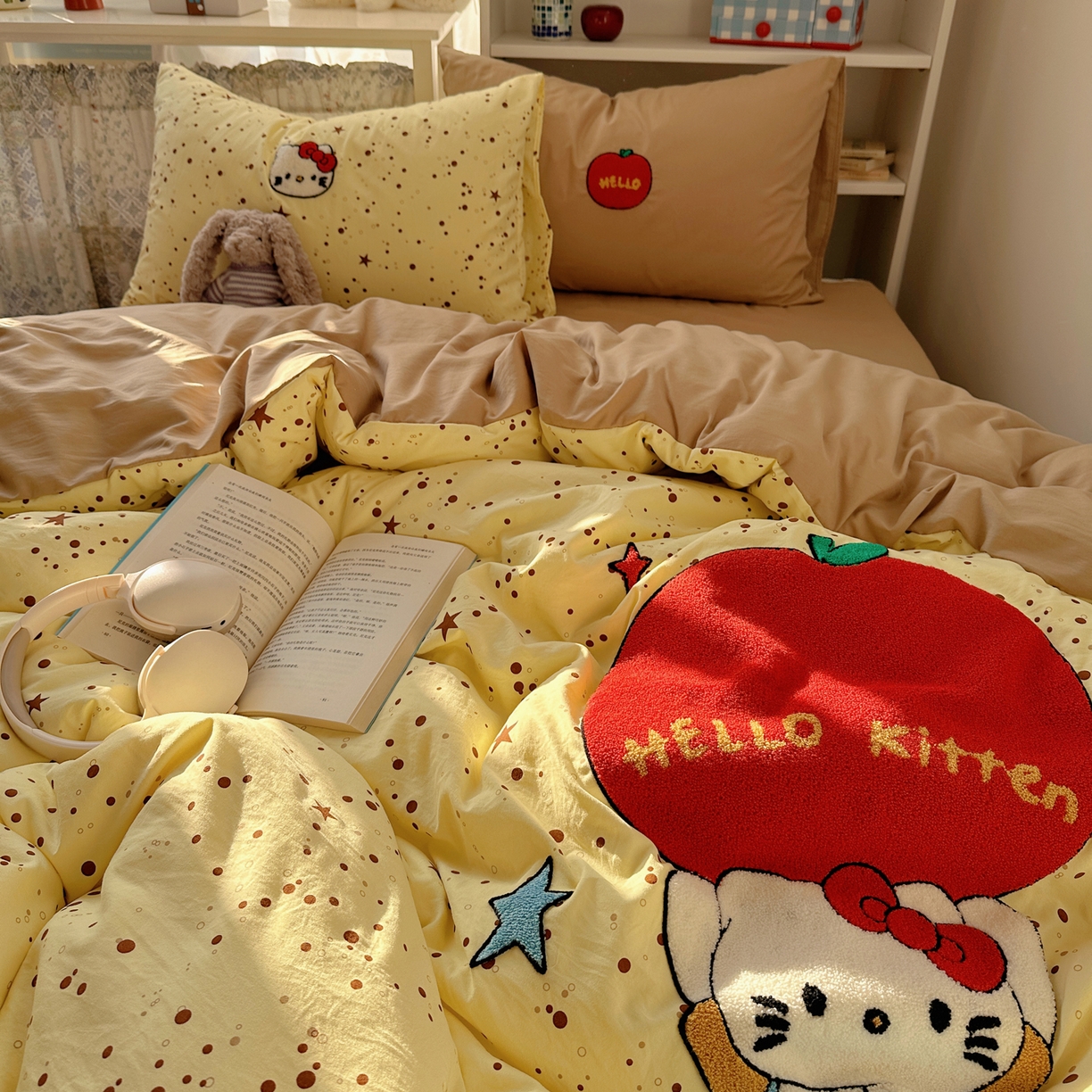 91家纺网 家纺一手货源 找家纺 贝扬思家纺 2026新款超软糯可爱系毛巾绣四件套系列 apple猫