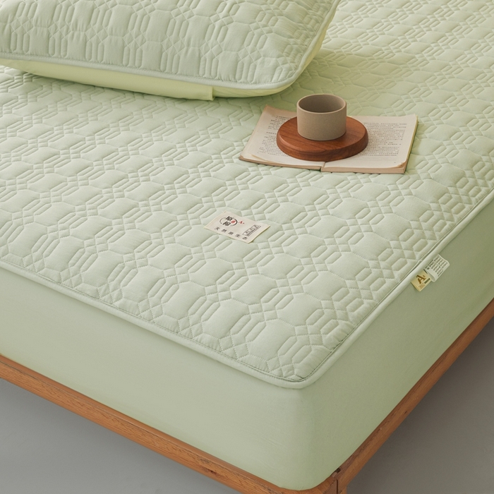 91家纺网 家纺一手货源 找家纺 邵依家纺 2026新款原棉防水床笠系列 菱格嫩绿