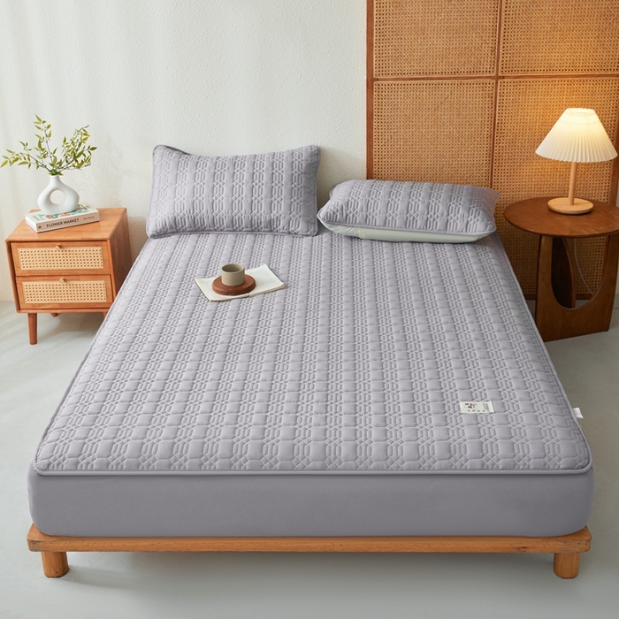 91家纺网 家纺一手货源 找家纺 邵依家纺 2026新款原棉防水床笠系列 菱格浅灰