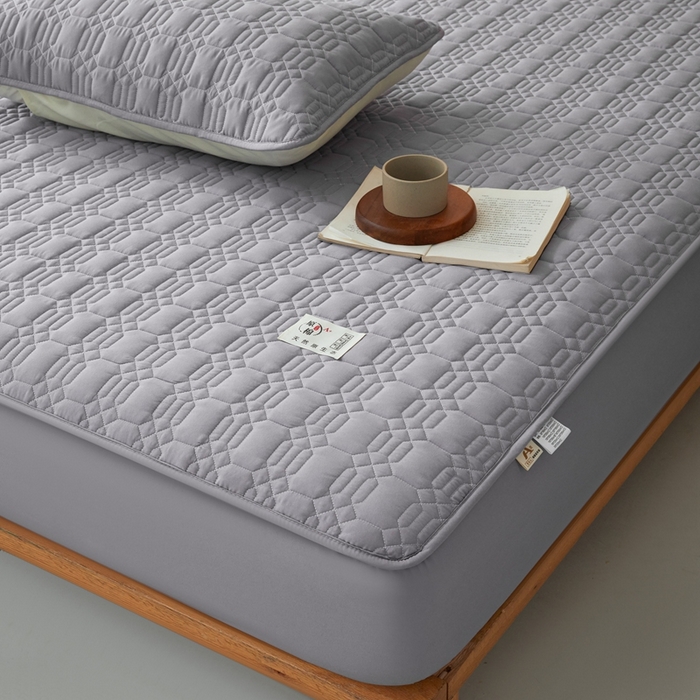 91家纺网 家纺一手货源 找家纺 邵依家纺 2026新款原棉防水床笠系列 菱格浅灰