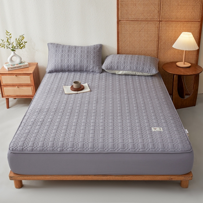 91家纺网 家纺一手货源 找家纺 邵依家纺 2026新款原棉防水床笠系列 菱格深灰