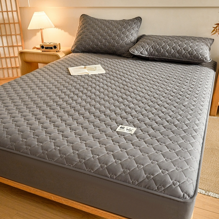 91家纺网 家纺一手货源 找家纺 邵依家纺 2026新款A类加厚纯棉夹棉全棉床笠13372提供买家秀 爱心-石墨灰