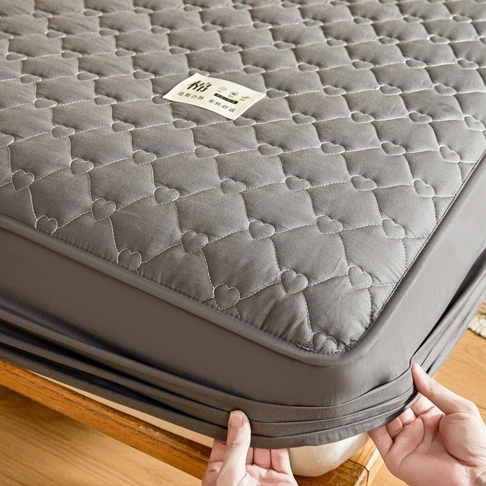 91家纺网 家纺一手货源 找家纺 邵依家纺 2026新款A类加厚纯棉夹棉全棉床笠13372提供买家秀 爱心-石墨灰