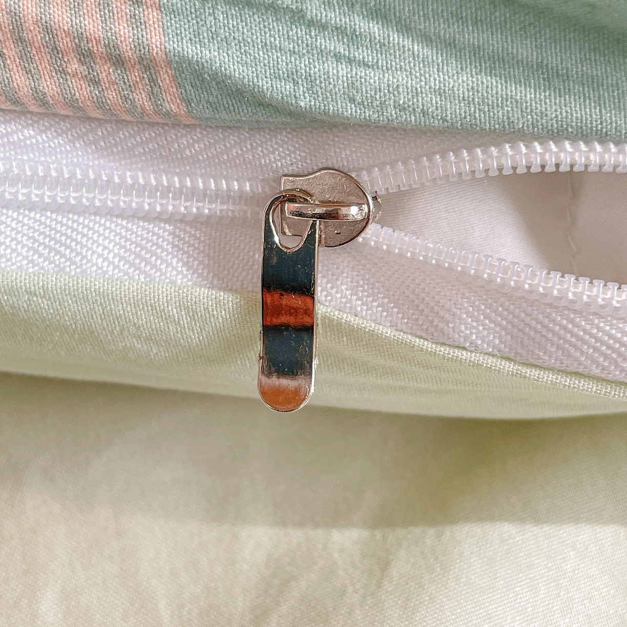 91家纺网 家纺一手货源 找家纺 纽缦家纺 2026新款水洗棉简约格子风学生床套件系列 淡香-绿