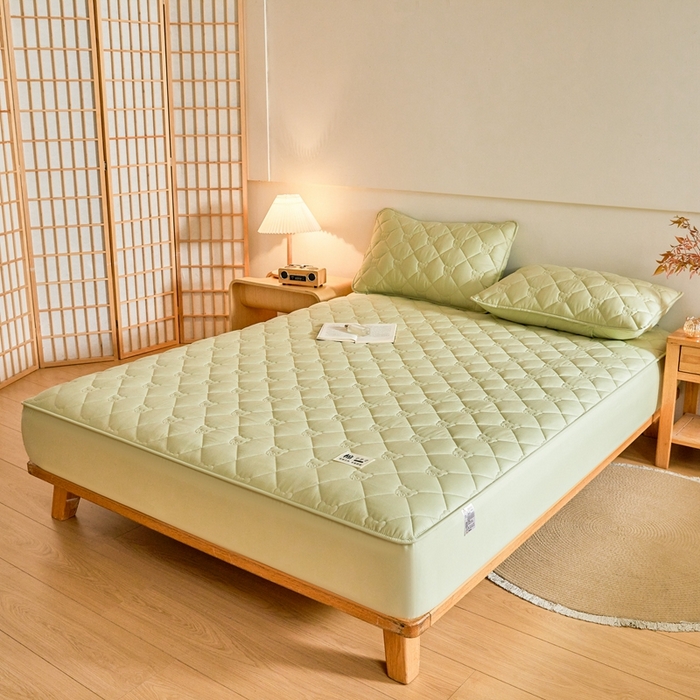 91家纺网 家纺一手货源 找家纺 邵依家纺 2026新款A类加厚纯棉夹棉全棉床笠13372提供买家秀 小熊-橄榄绿