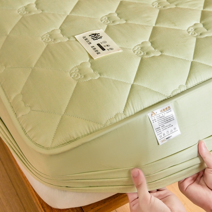 91家纺网 家纺一手货源 找家纺 邵依家纺 2026新款A类加厚纯棉夹棉全棉床笠13372提供买家秀 小熊-橄榄绿