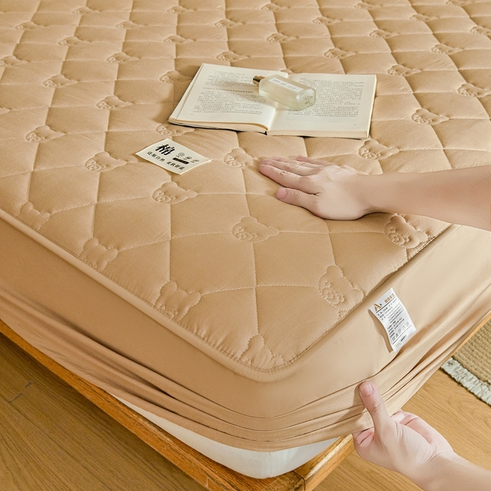 91家纺网 家纺一手货源 找家纺 邵依家纺 2026新款A类加厚纯棉夹棉全棉床笠13372提供买家秀 小熊-暖栗卡