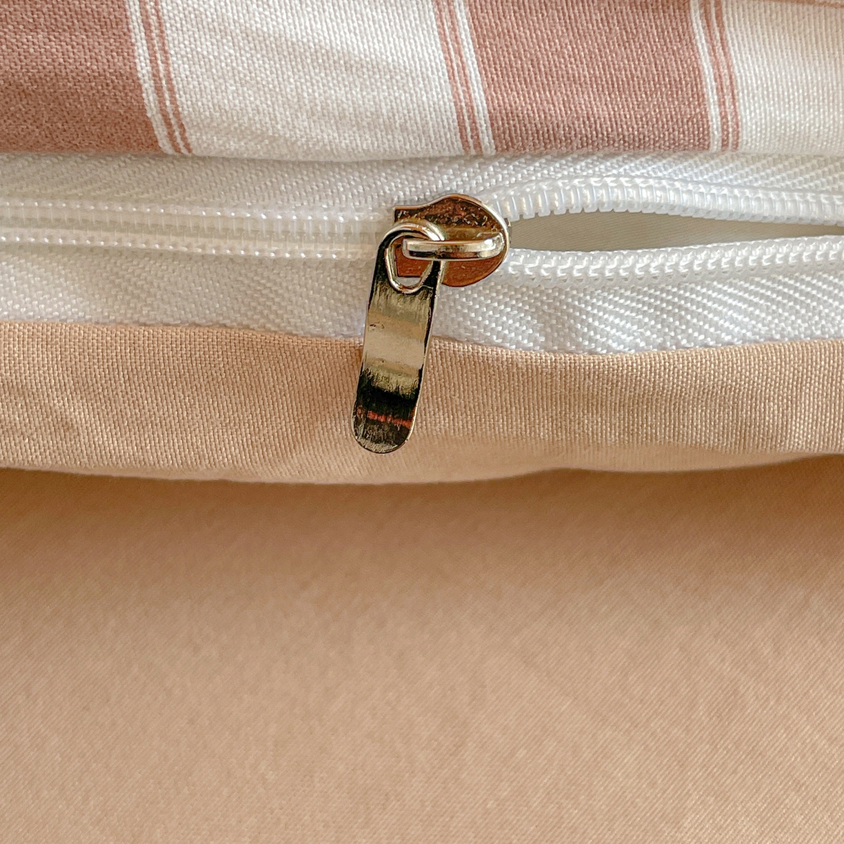 91家纺网 家纺一手货源 找家纺 纽缦家纺 2026新款水洗棉简约格子风学生床套件系列 朴雅