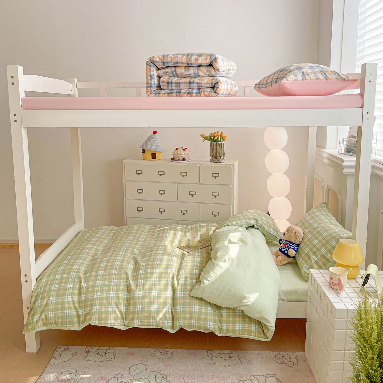 91家纺网 家纺一手货源 找家纺 纽缦家纺 2026新款水洗棉简约格子风学生床套件系列 朱颜-绿