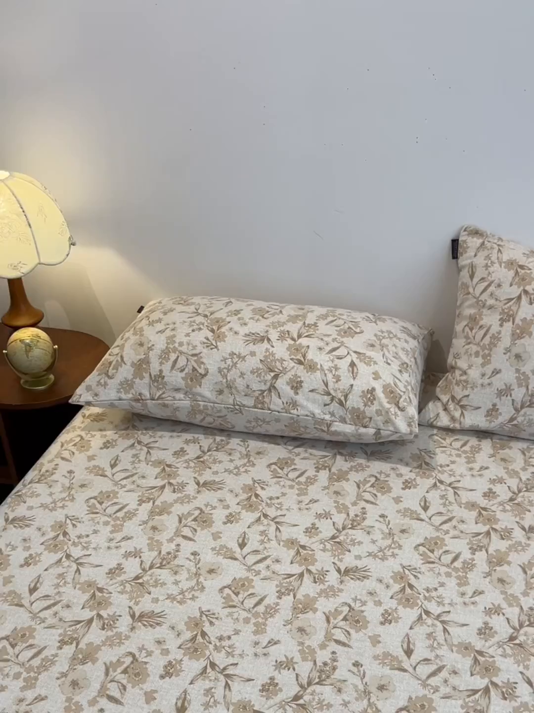 91家纺网 家纺一手货源 找家纺 多乐家纺 2026新款韩系花卉加厚舒柔棉印花单床笠 床笠三件套 茶颜悦色-黄