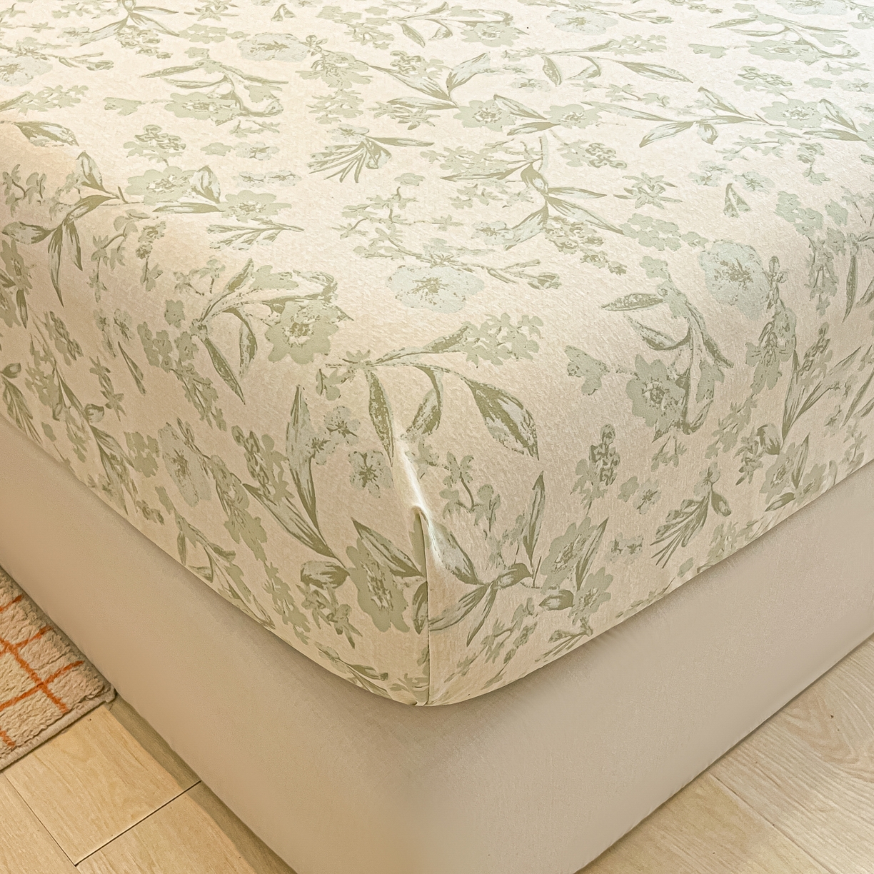 91家纺网 家纺一手货源 找家纺 多乐家纺 2026新款韩系花卉加厚舒柔棉印花单床笠 床笠三件套 茶颜悦色-绿