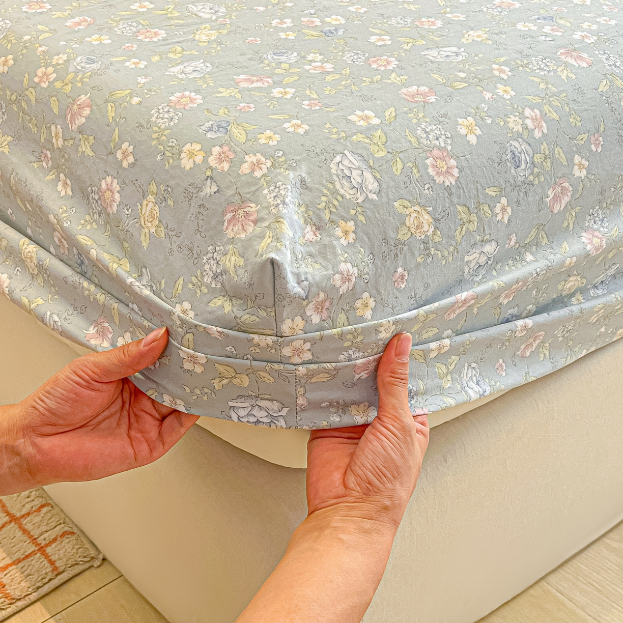 91家纺网 家纺一手货源 找家纺 多乐家纺 2026新款韩系花卉加厚舒柔棉印花单床笠 床笠三件套 繁花