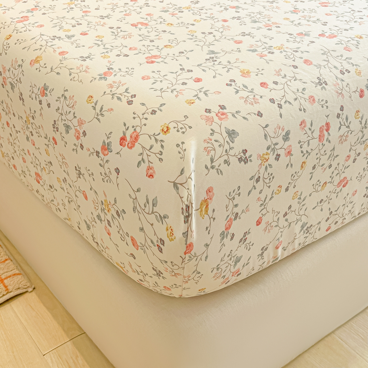 91家纺网 家纺一手货源 找家纺 多乐家纺 2026新款韩系花卉加厚舒柔棉印花单床笠 床笠三件套 玫瑰