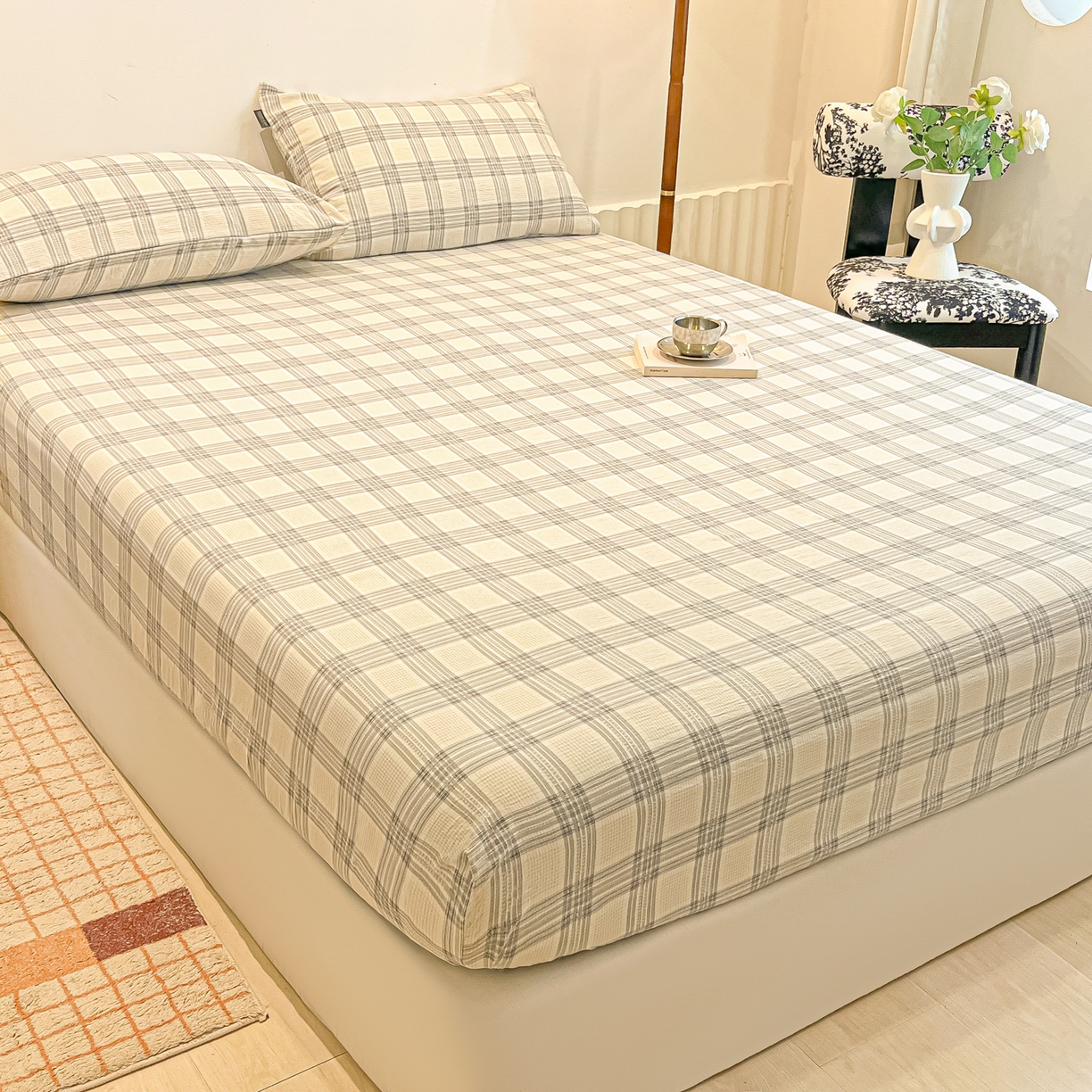 91家纺网 家纺一手货源 找家纺 多乐家纺 2026新款韩系花卉加厚舒柔棉印花单床笠 床笠三件套 山野灰