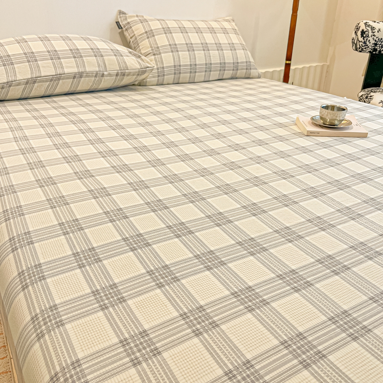 91家纺网 家纺一手货源 找家纺 多乐家纺 2026新款韩系花卉加厚舒柔棉印花单床笠 床笠三件套 山野灰