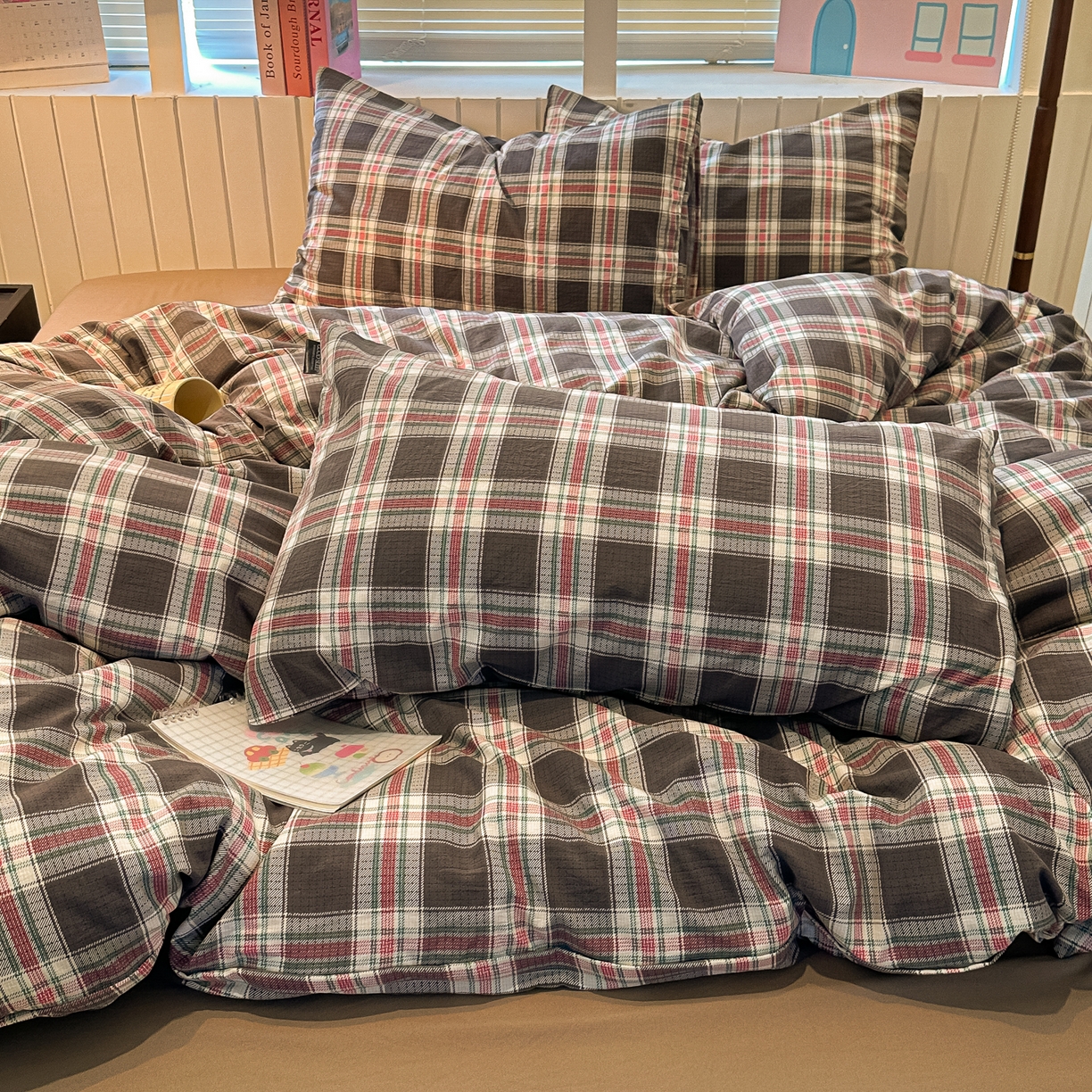 91家纺网 家纺一手货源 找家纺 多乐家纺 2026新款秋冬韩系花卉舒柔棉印花四件套 山野红