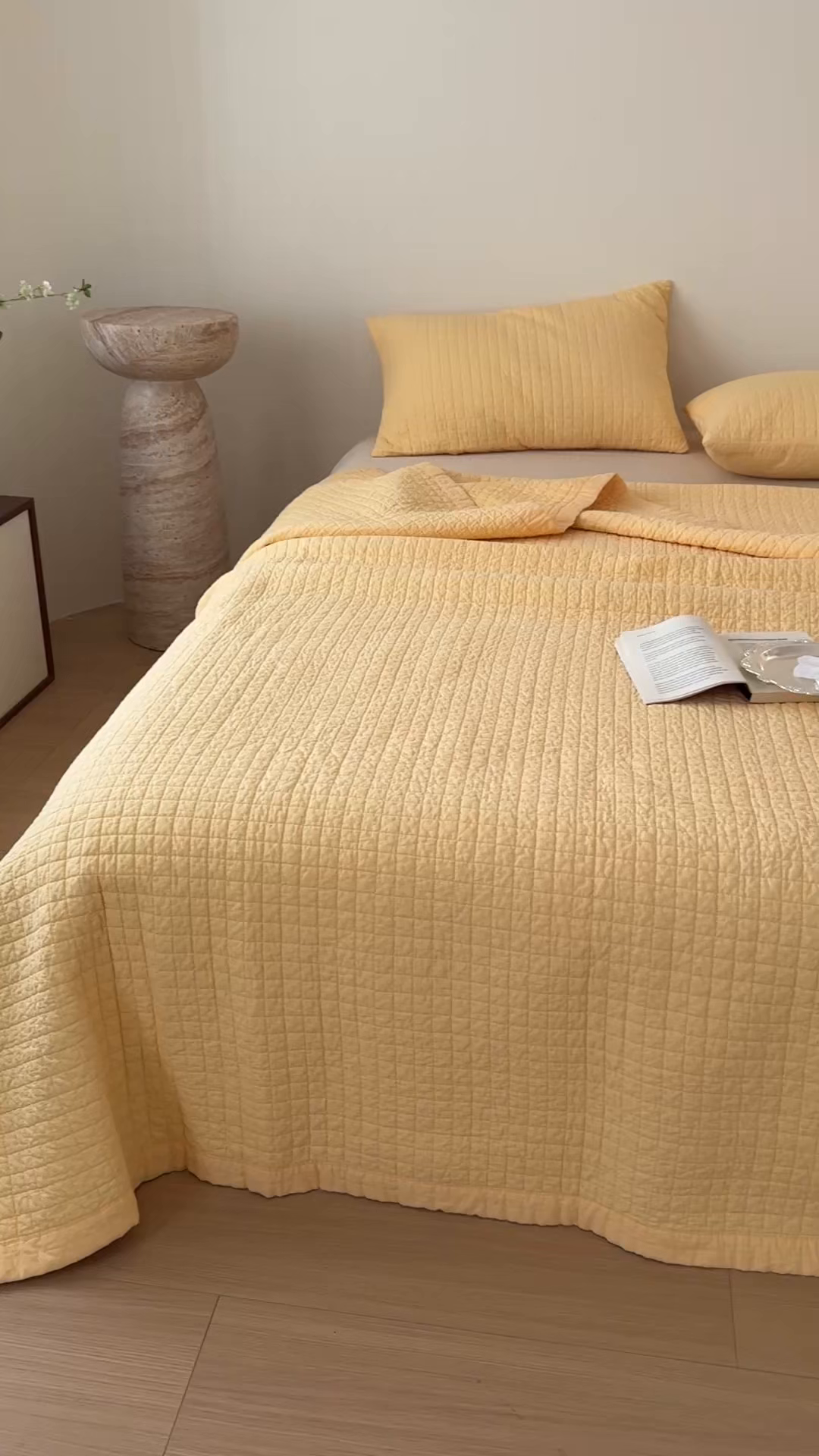 91家纺网 家纺一手货源 找家纺 床盖工厂店 2026新款双面全棉填充棉花面包格床盖三件套 面包格-米黄