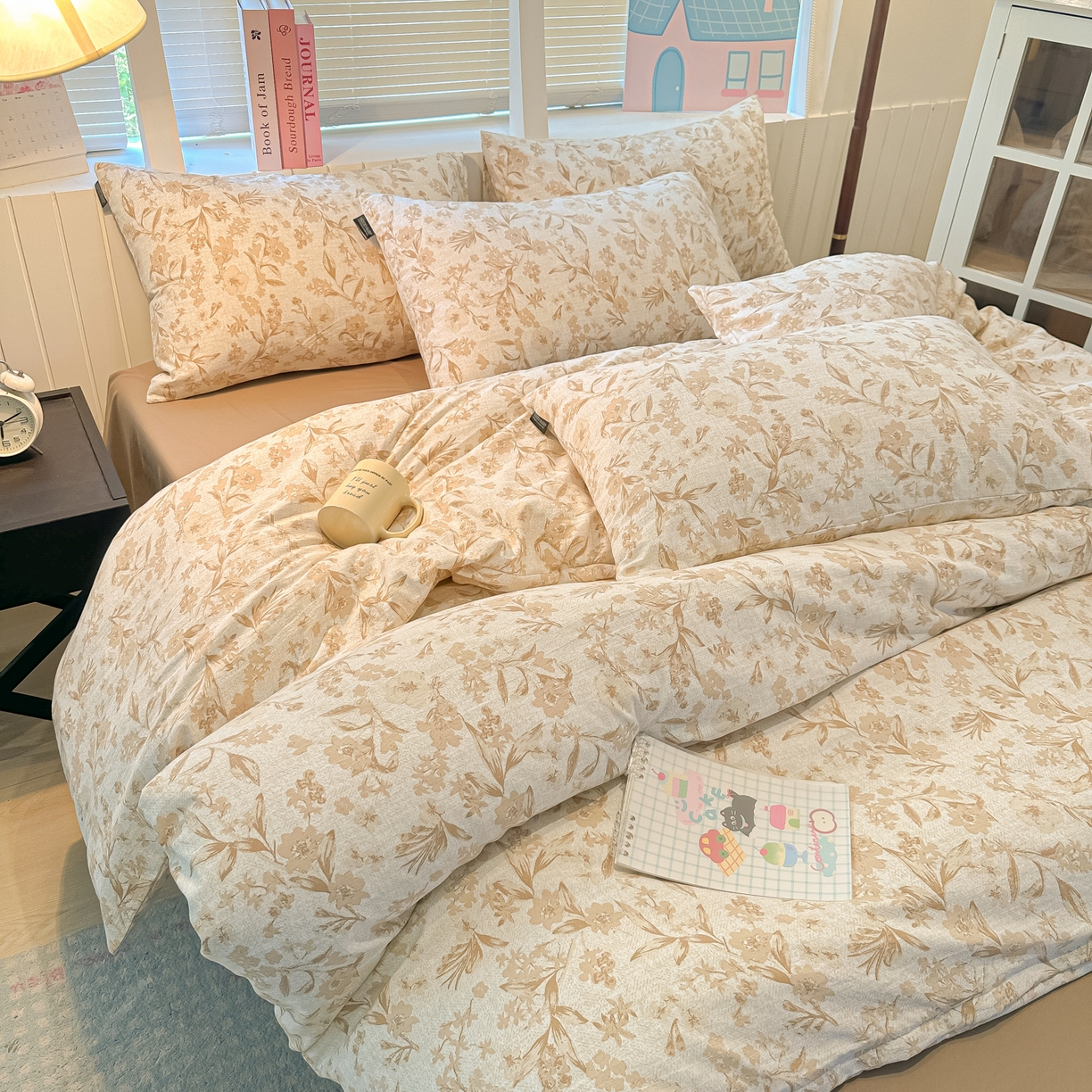 91家纺网 家纺一手货源 找家纺 多乐家纺 2026新款秋冬韩系花卉舒柔棉印花四件套 茶颜悦色-黄