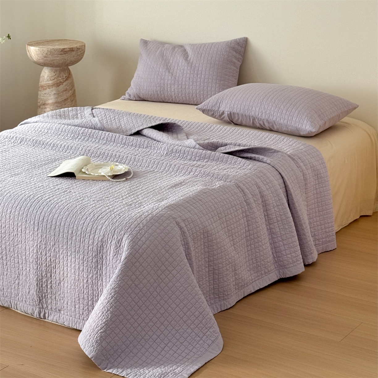 91家纺网 家纺一手货源 找家纺 床盖工厂店 2026新款双面全棉填充棉花面包格床盖三件套 面包格-千叶紫