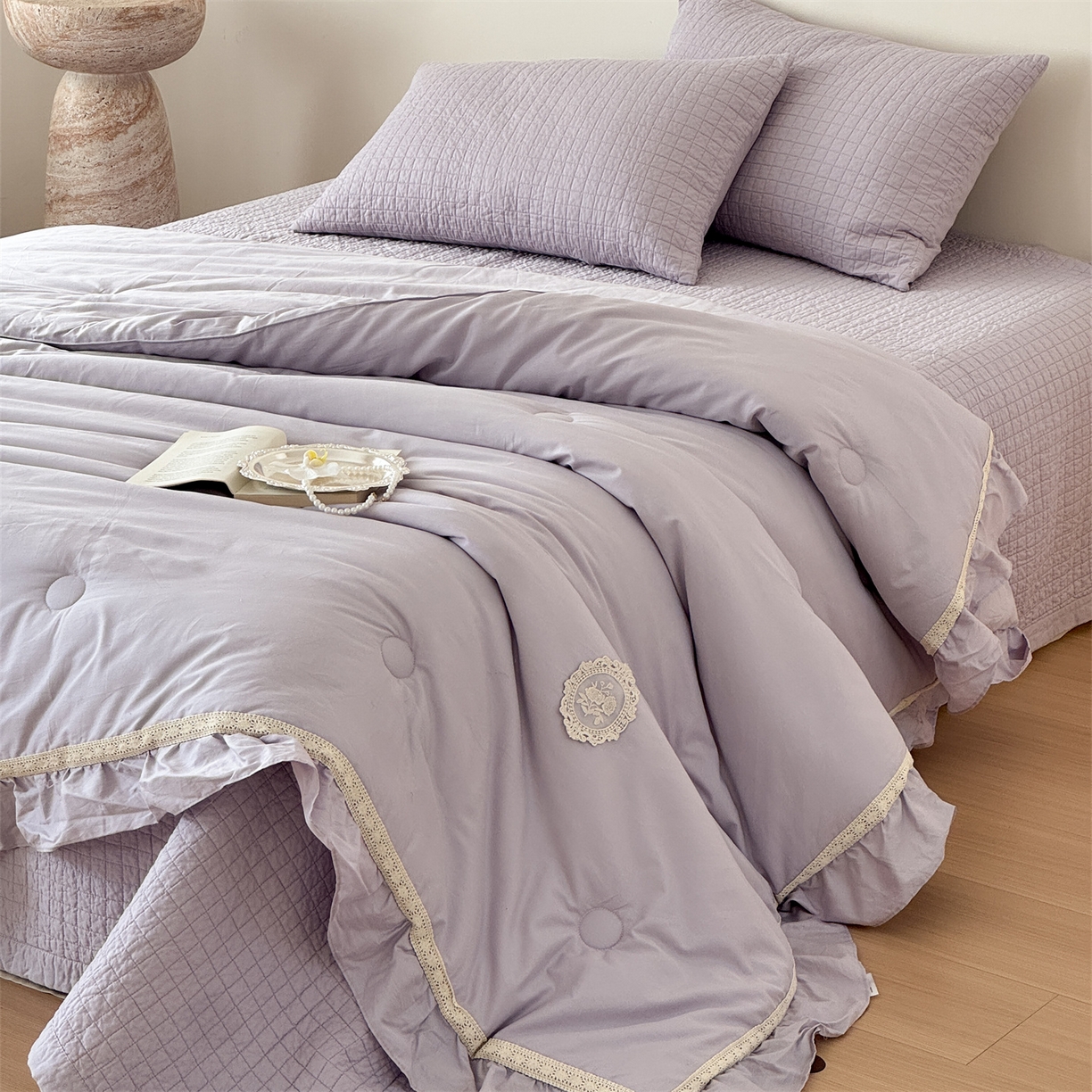 91家纺网 家纺一手货源 找家纺 床盖工厂店 2026新款双面全棉填充棉花面包格床盖三件套 面包格-千叶紫