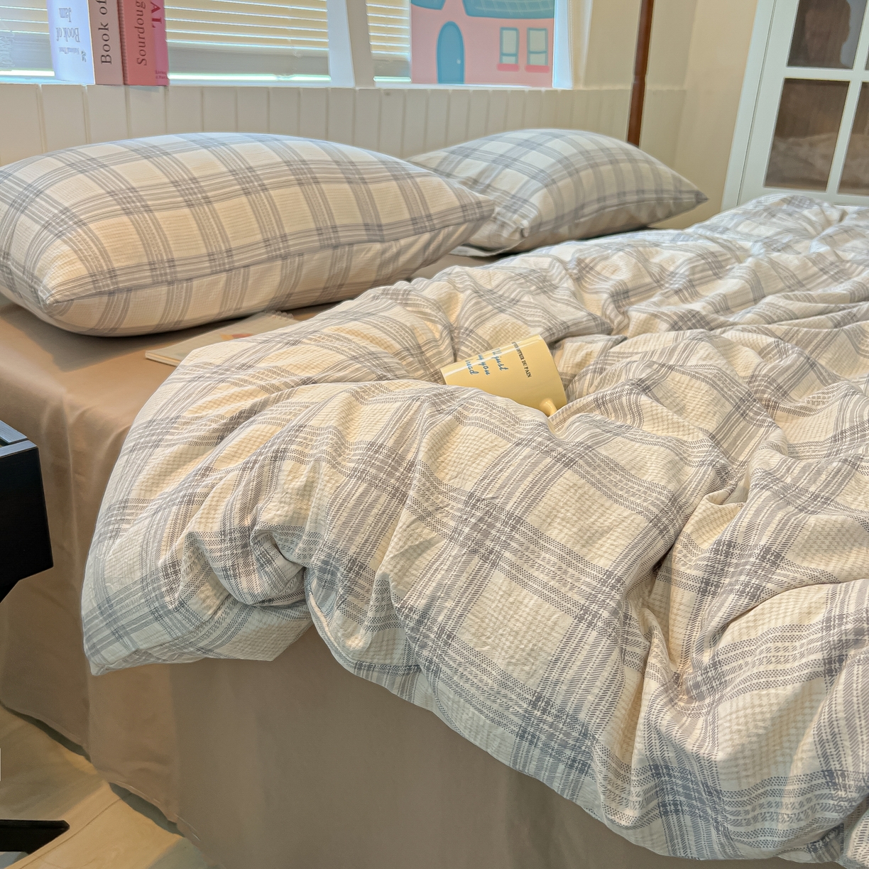 91家纺网 家纺一手货源 找家纺 多乐家纺 2026新款秋冬韩系花卉舒柔棉印花四件套 山野灰