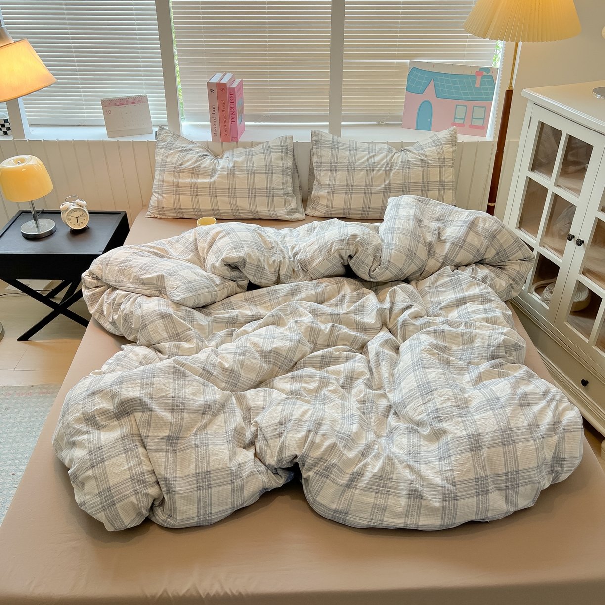 91家纺网 家纺一手货源 找家纺 多乐家纺 2026新款秋冬韩系花卉舒柔棉印花四件套 山野灰