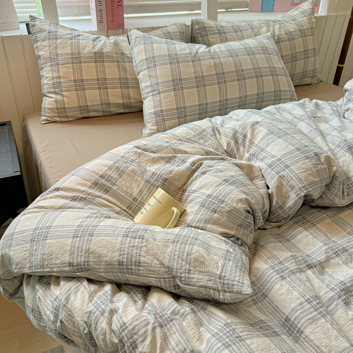 91家纺网 家纺一手货源 找家纺 多乐家纺 2026新款秋冬韩系花卉舒柔棉印花四件套 山野灰