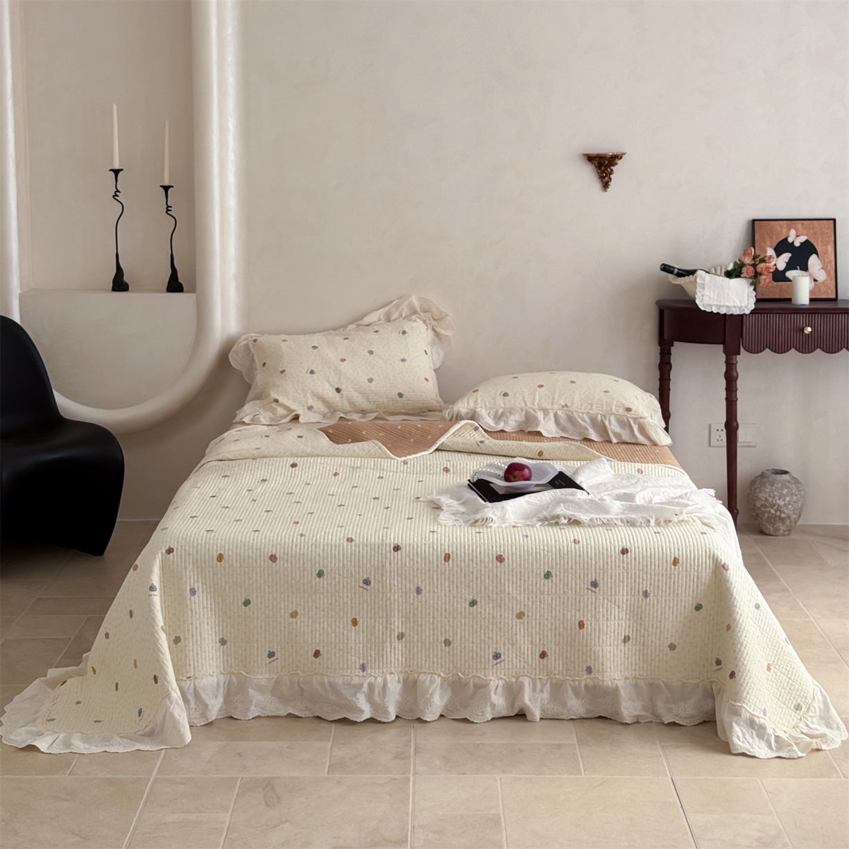 91家纺网 家纺一手货源 找家纺 床盖工厂店 2026新款韩式田园小碎花系双面全棉花边床盖三件套 南瓜糖豆