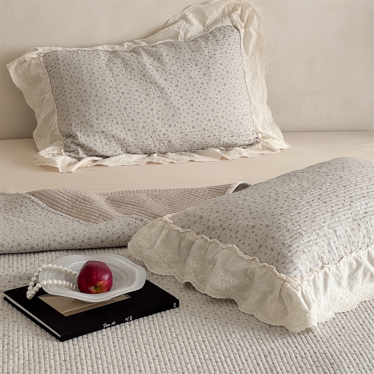 91家纺网 家纺一手货源 找家纺 床盖工厂店 2026新款韩式田园小碎花系双面全棉花边床盖三件套 喜时一咖