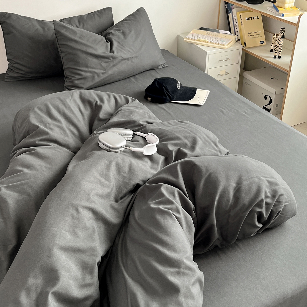 91家纺网 家纺一手货源 找家纺 卡斯诺家纺馆 2026新款A类亲肤芦荟棉四件套 下载文件包含买家秀 深空灰调