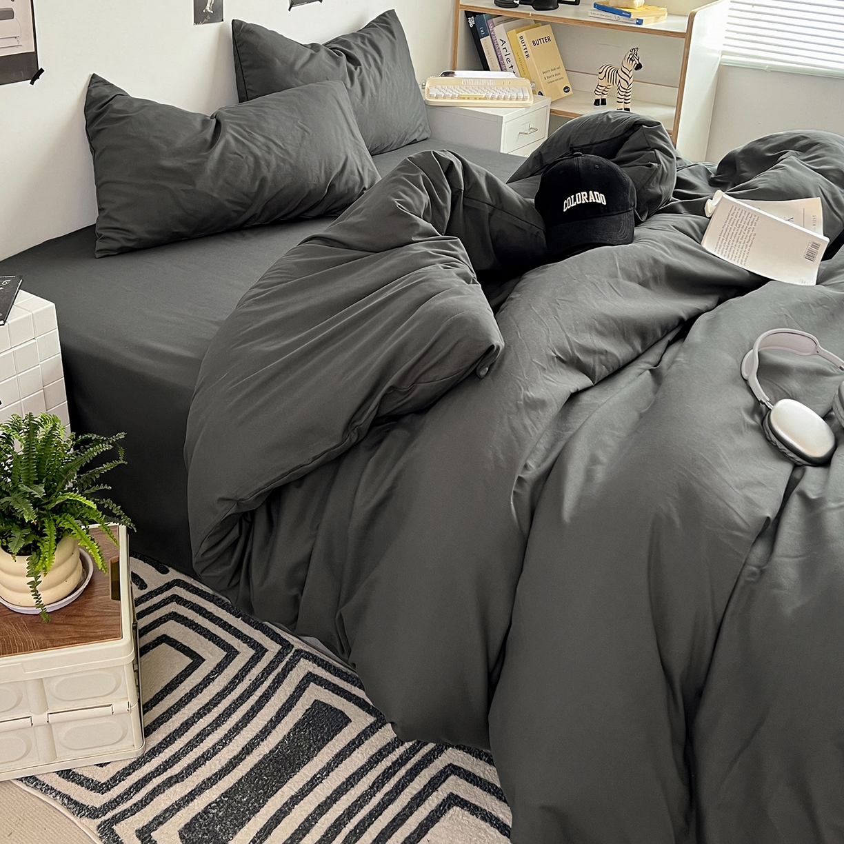 91家纺网 家纺一手货源 找家纺 卡斯诺家纺馆 2026新款A类亲肤芦荟棉四件套 下载文件包含买家秀 深空灰调