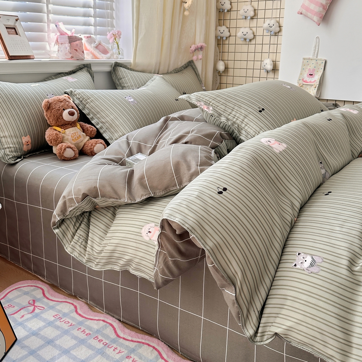 91家纺网 家纺一手货源 找家纺 卡斯诺家纺馆 2026新款A类亲肤芦荟棉四件套 下载文件包含买家秀 微笑柴犬