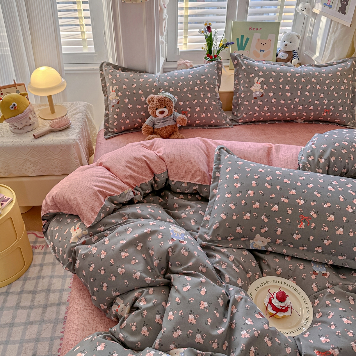 91家纺网 家纺一手货源 找家纺 卡斯诺家纺馆 2026新款A类亲肤芦荟棉四件套 下载文件包含买家秀 朦胧花兔