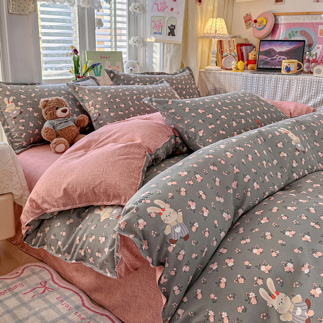 91家纺网 家纺一手货源 找家纺 卡斯诺家纺馆 2026新款A类亲肤芦荟棉四件套 下载文件包含买家秀 朦胧花兔