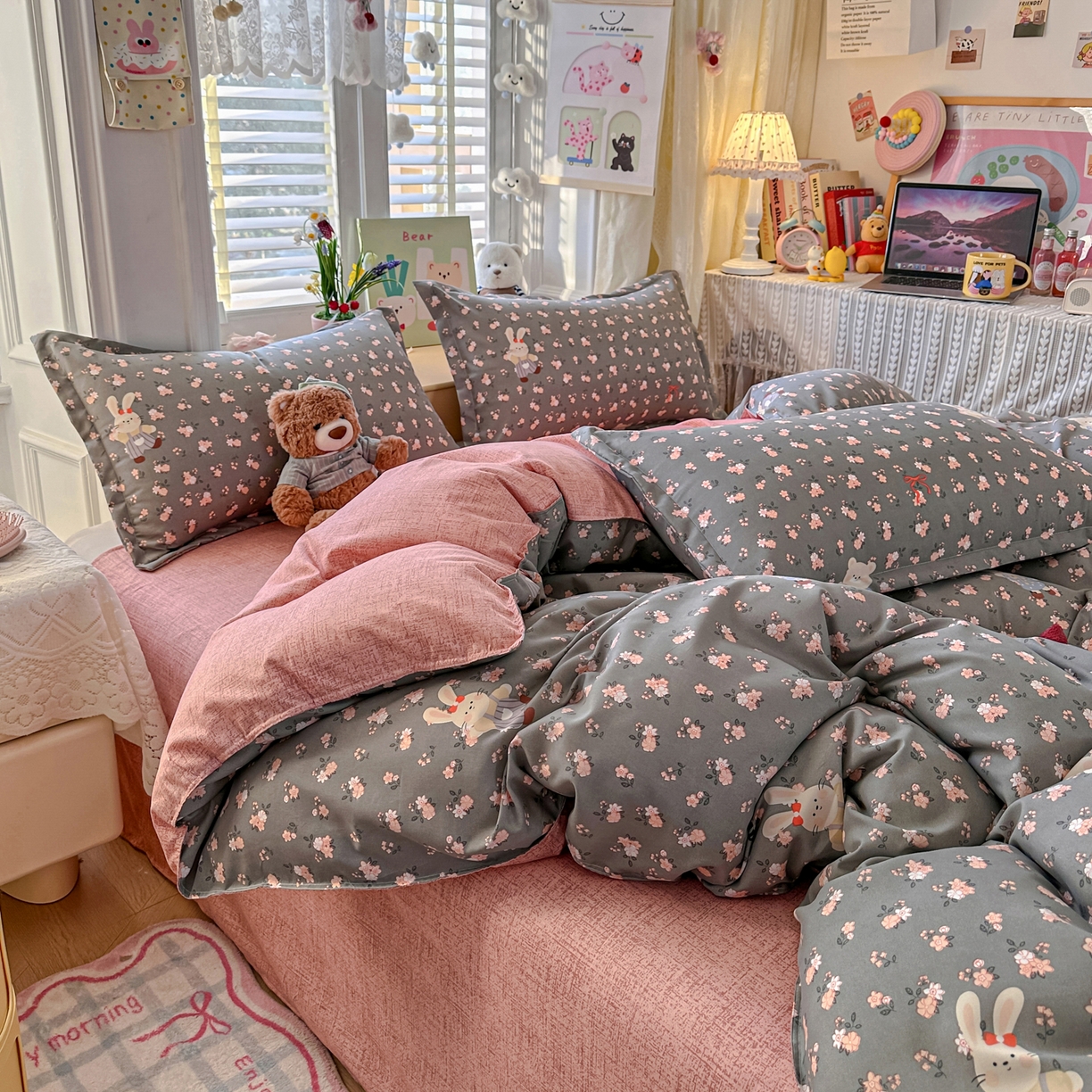 91家纺网 家纺一手货源 找家纺 卡斯诺家纺馆 2026新款A类亲肤芦荟棉四件套 下载文件包含买家秀 朦胧花兔