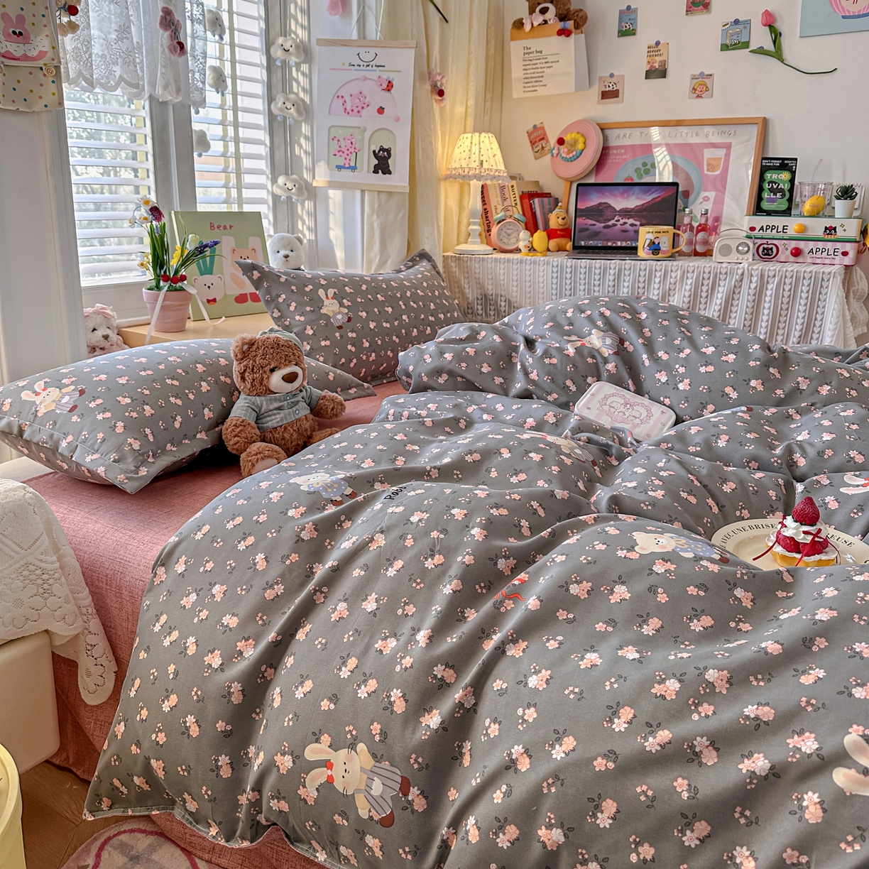 91家纺网 家纺一手货源 找家纺 卡斯诺家纺馆 2026新款A类亲肤芦荟棉四件套 下载文件包含买家秀 朦胧花兔