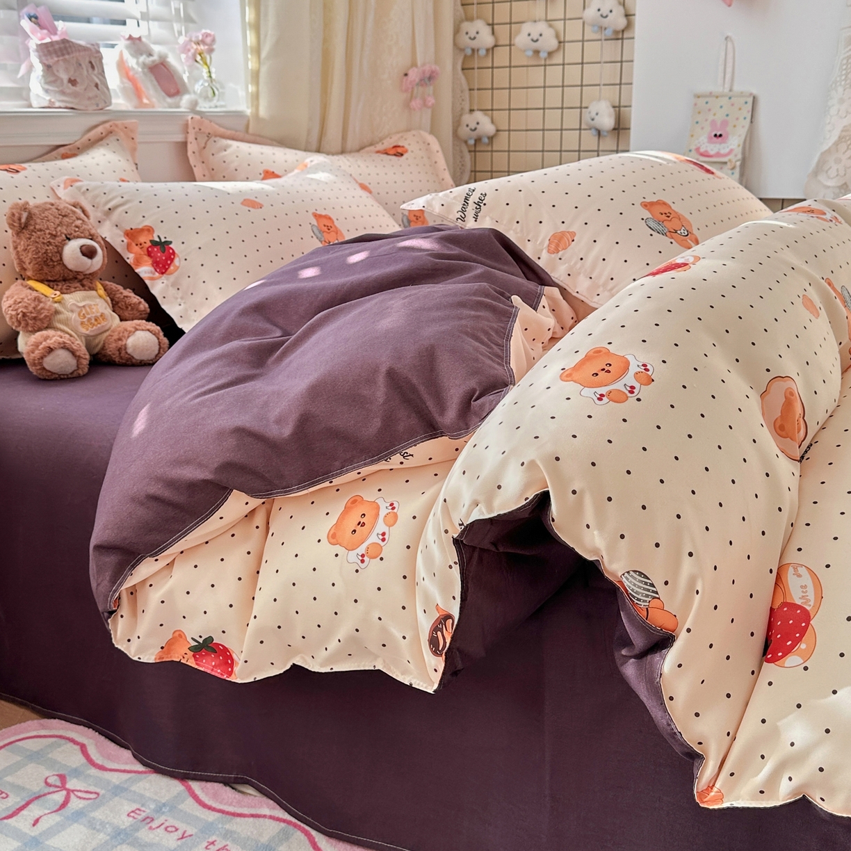 91家纺网 家纺一手货源 找家纺 卡斯诺家纺馆 2026新款A类亲肤芦荟棉四件套 下载文件包含买家秀 熊崽甜莓