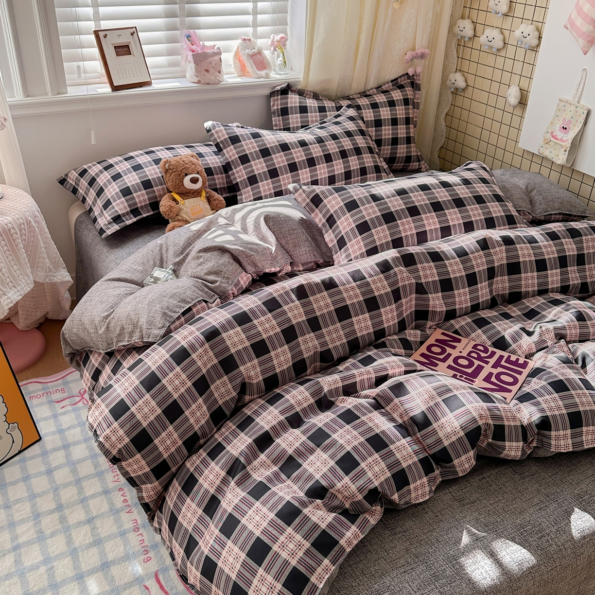 91家纺网 家纺一手货源 找家纺 卡斯诺家纺馆 2026新款A类亲肤芦荟棉四件套 下载文件包含买家秀 英伦格调