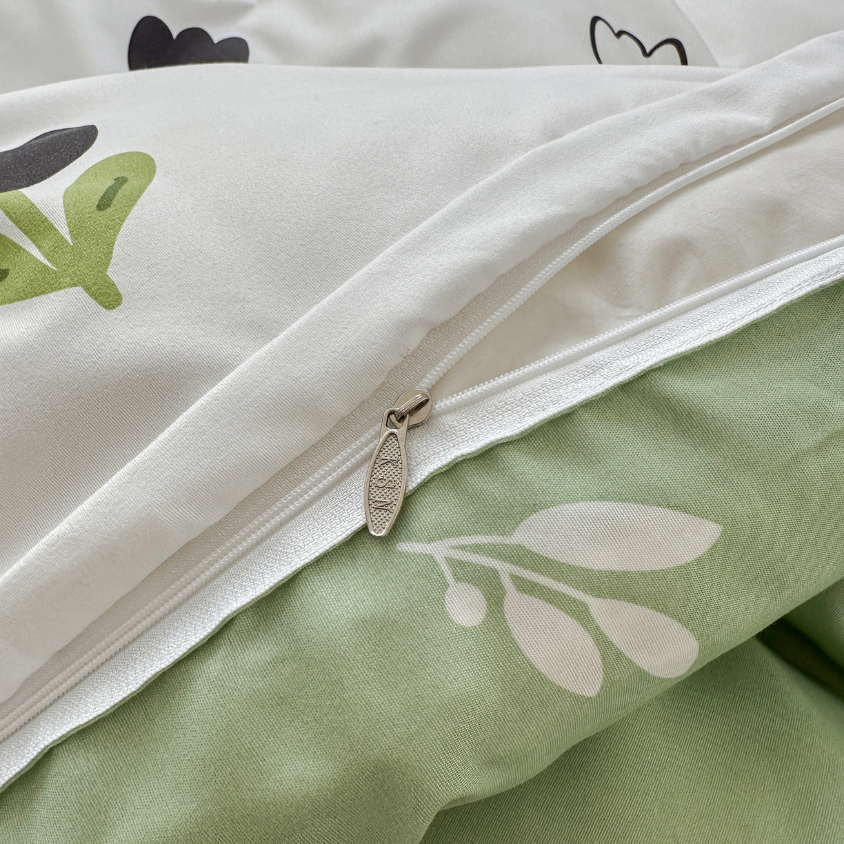 91家纺网 家纺一手货源 找家纺 卡斯诺家纺馆 2026新款A类亲肤芦荟棉四件套 下载文件包含买家秀 幽香花眠