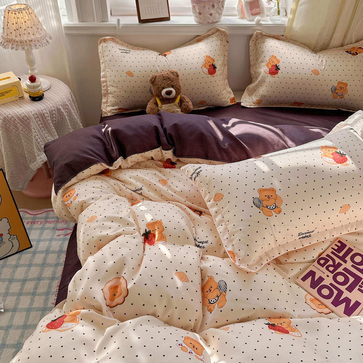 91家纺网 家纺一手货源 找家纺 卡斯诺家纺馆 2026新款A类亲肤芦荟棉四件套 下载文件包含买家秀 熊崽甜莓