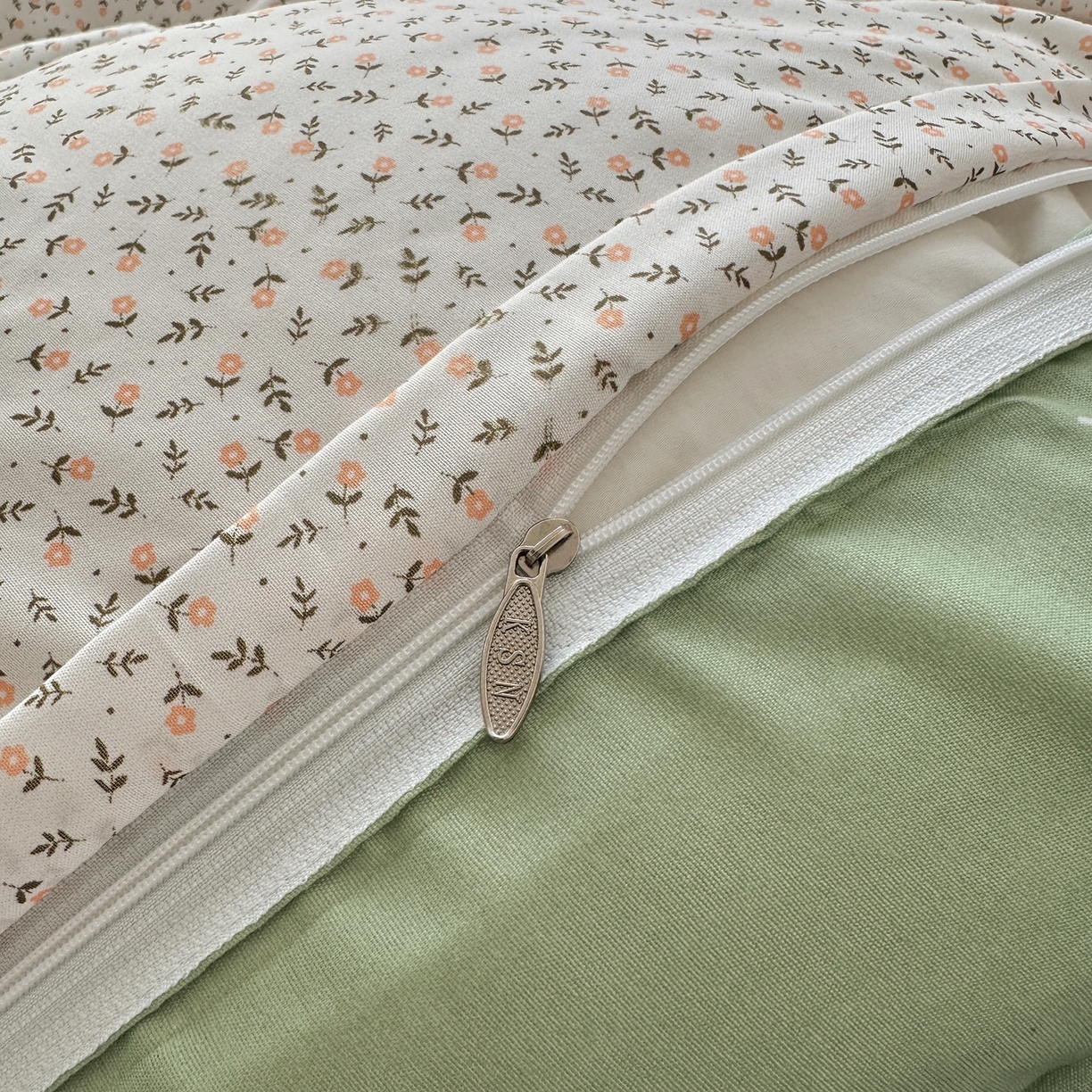 91家纺网 家纺一手货源 找家纺 卡斯诺家纺馆 2026新款A类亲肤芦荟棉四件套 下载文件包含买家秀 疏影